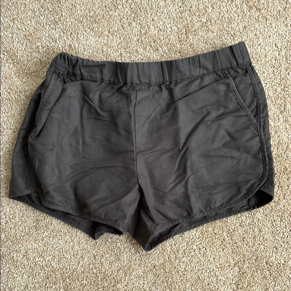 7 Quince Black Athletic Shorts Lightweight Elastic Waist